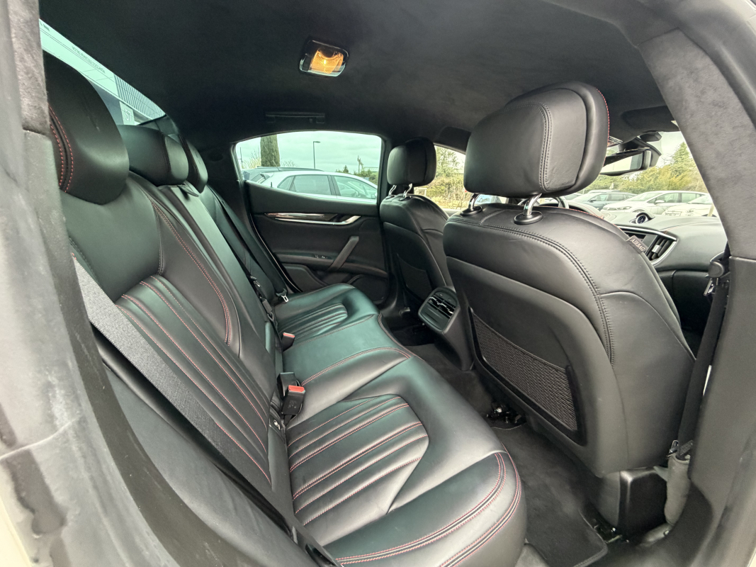 Maserati Ghibli — 12