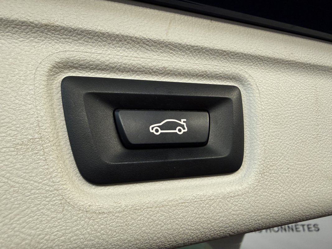 Bmw Série 3 — 30