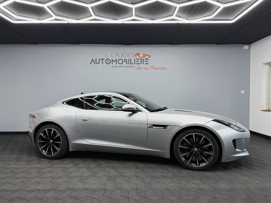 Jaguar F-Type — 2