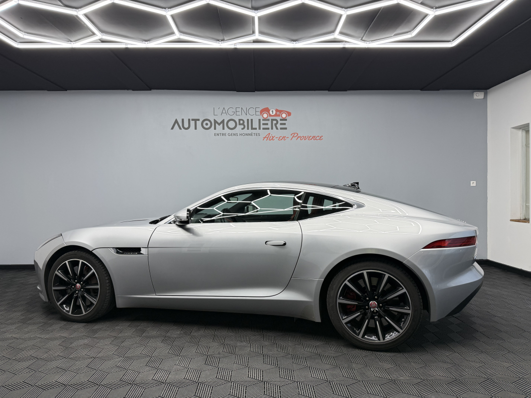 Jaguar F-Type — 9