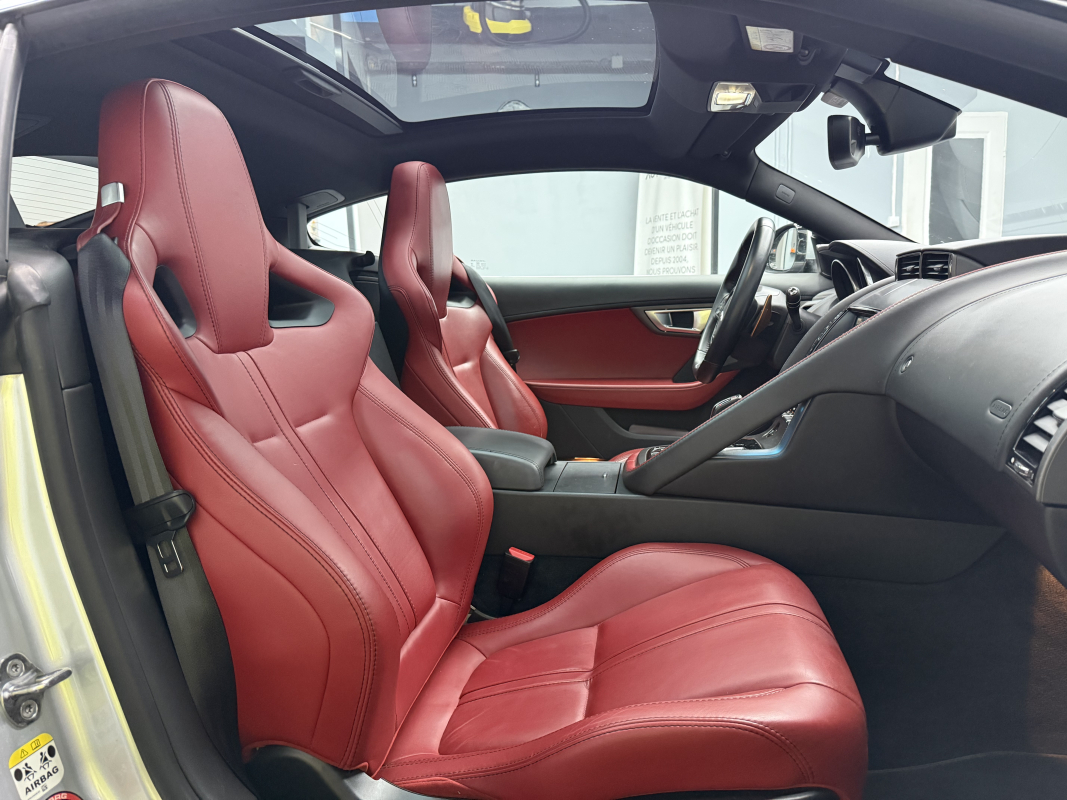 Jaguar F-Type — 22