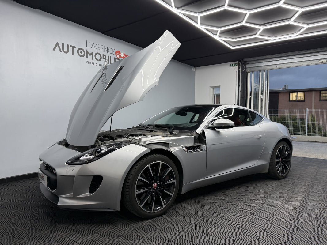 Jaguar F-Type — 13