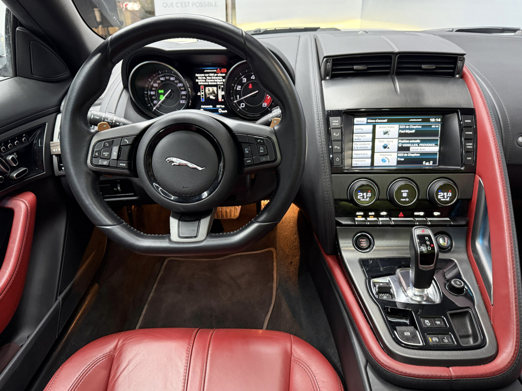 Jaguar F-Type — 18