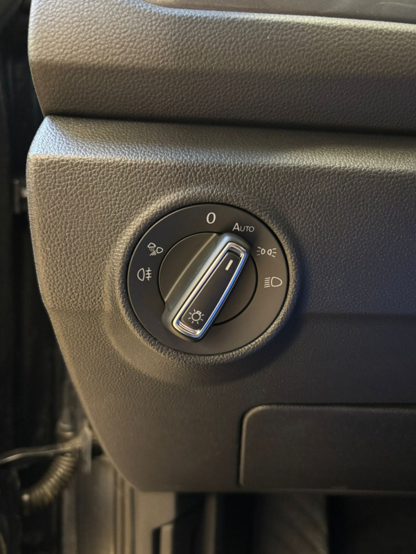 Volkswagen T-roc — 23