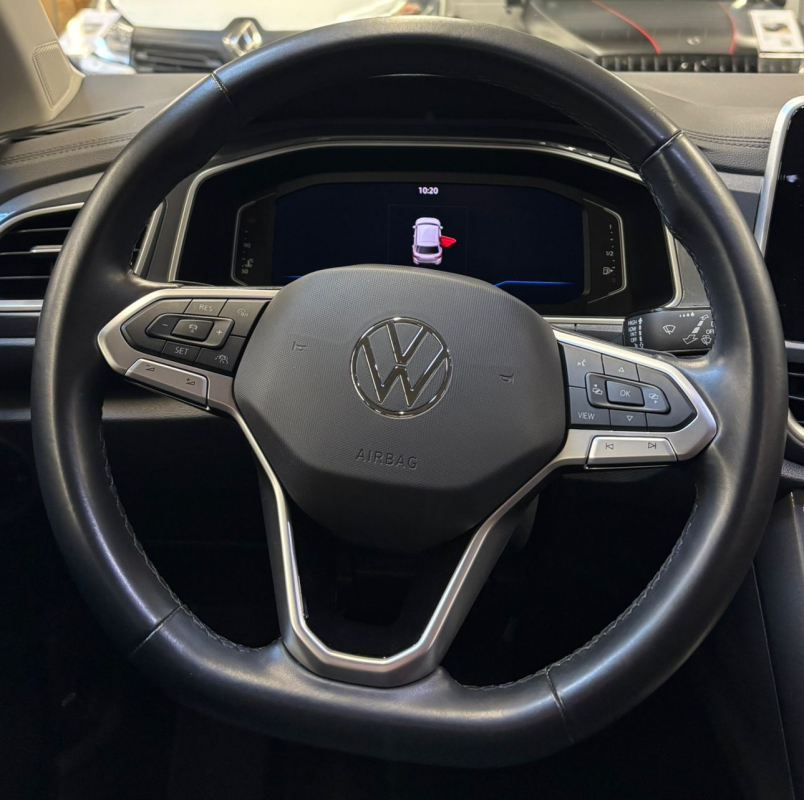 Volkswagen T-roc — 16