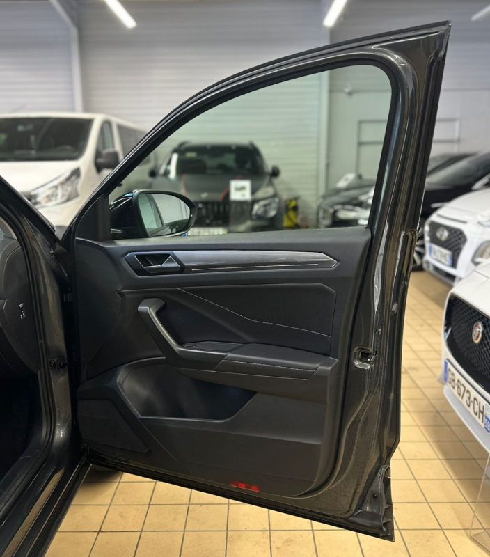 Volkswagen T-roc — 27