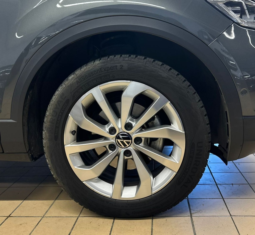 Volkswagen T-roc — 31