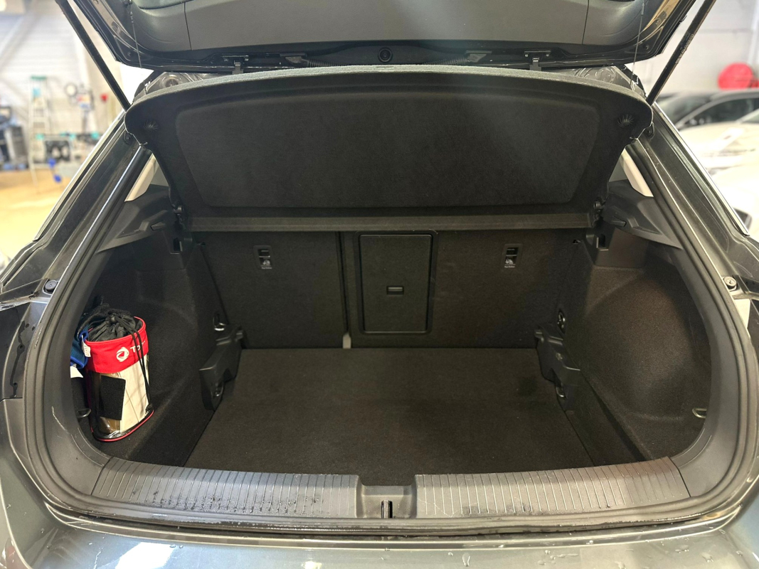 Volkswagen T-roc — 14