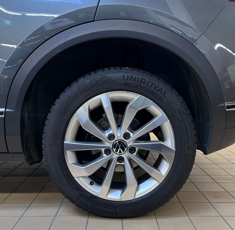 Volkswagen T-roc — 33