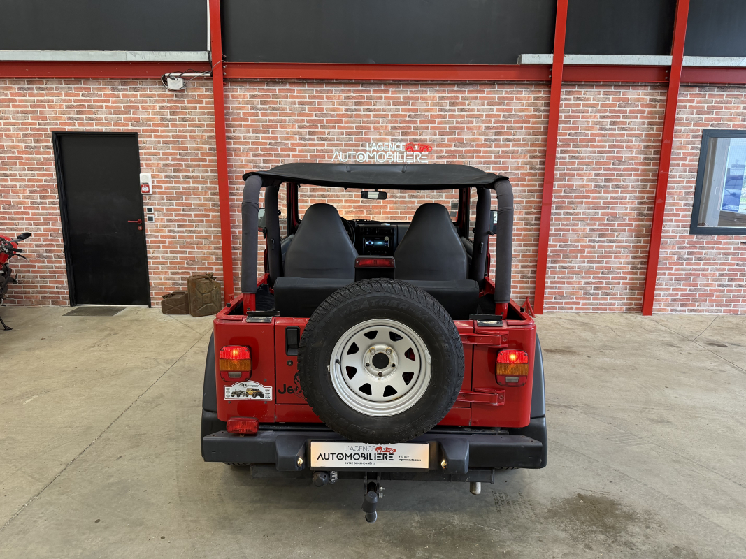 Jeep Wrangler — 8