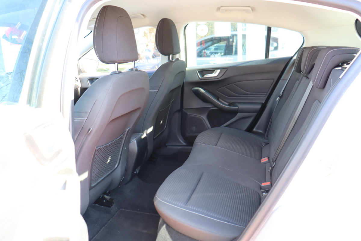 Ford Focus — 27
