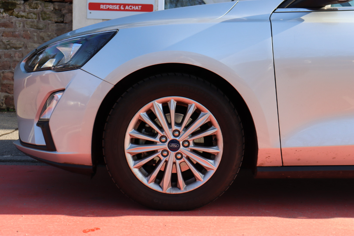 Ford Focus — 8