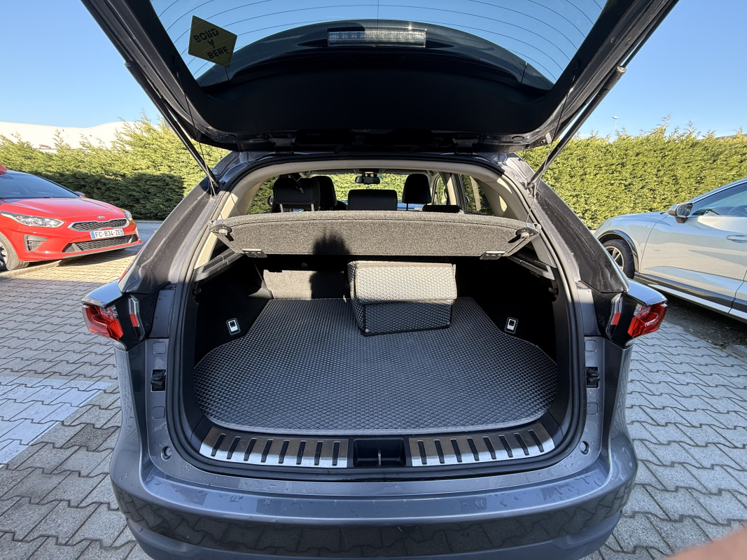 Lexus NX — 15