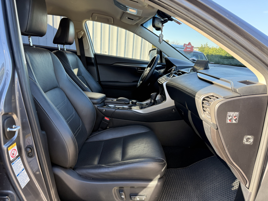 Lexus NX — 8