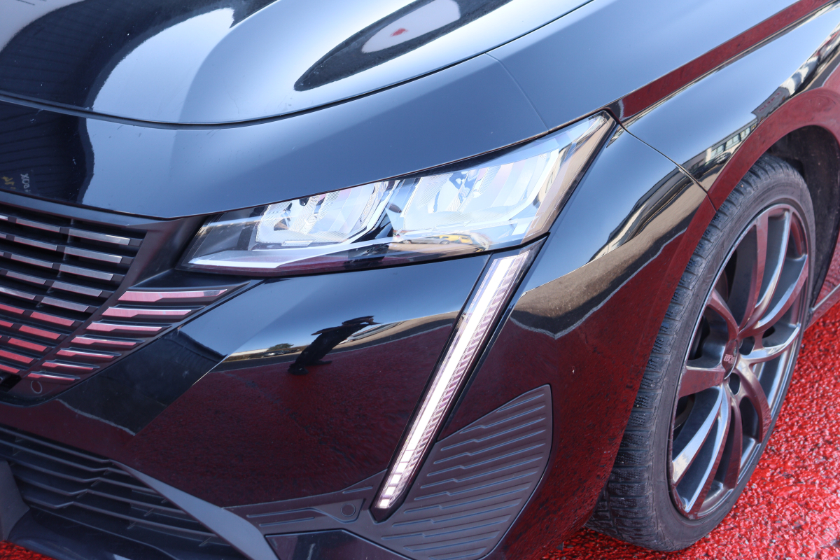 Peugeot 308 — 29