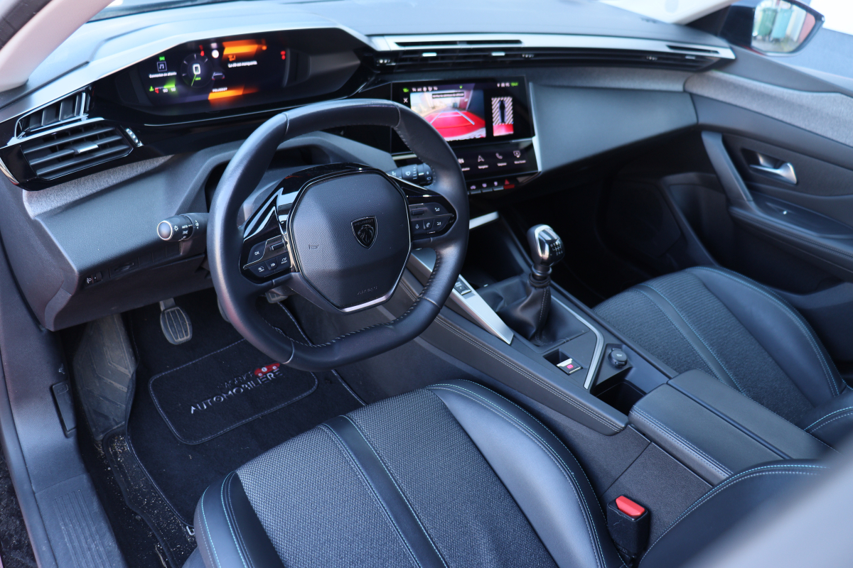 Peugeot 308 — 15