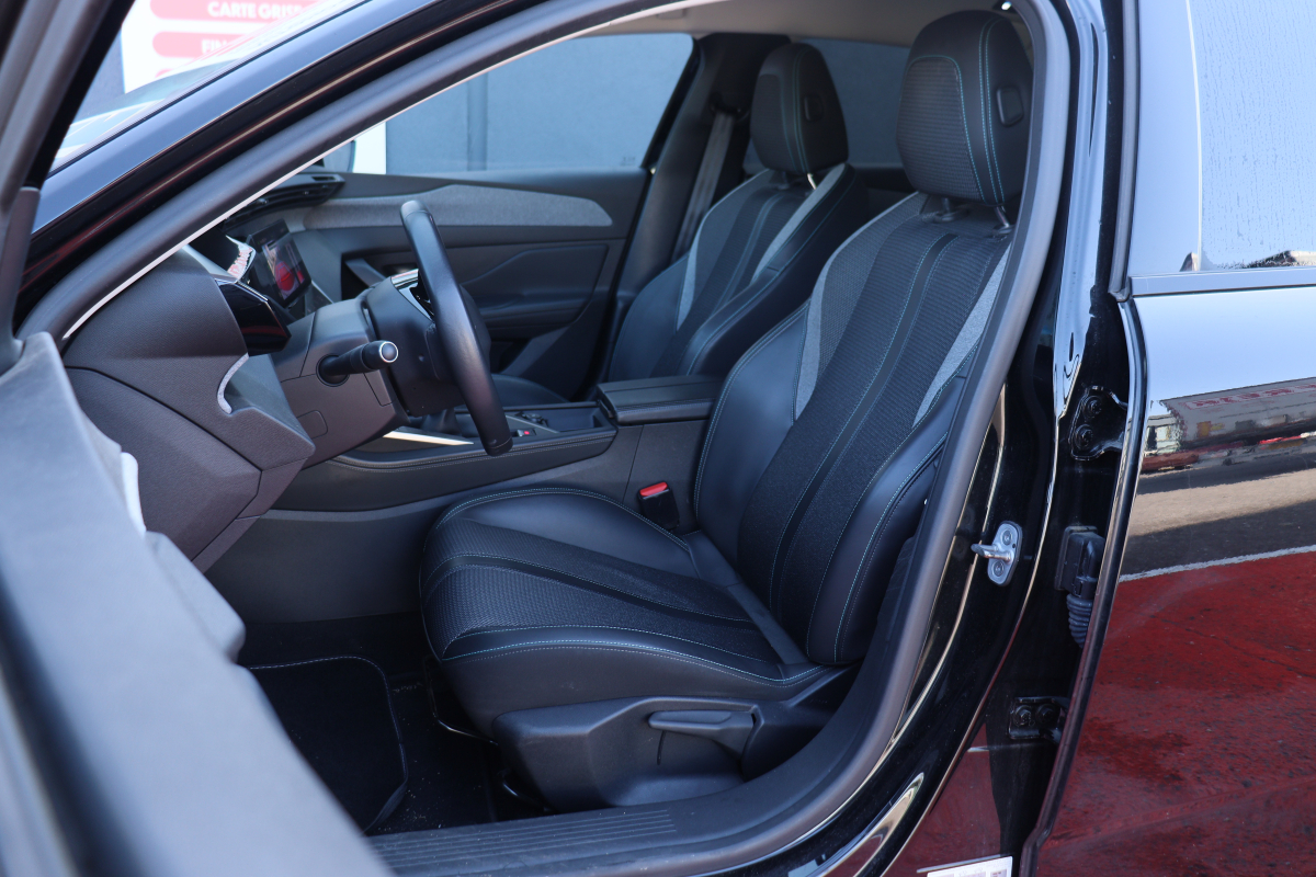 Peugeot 308 — 14