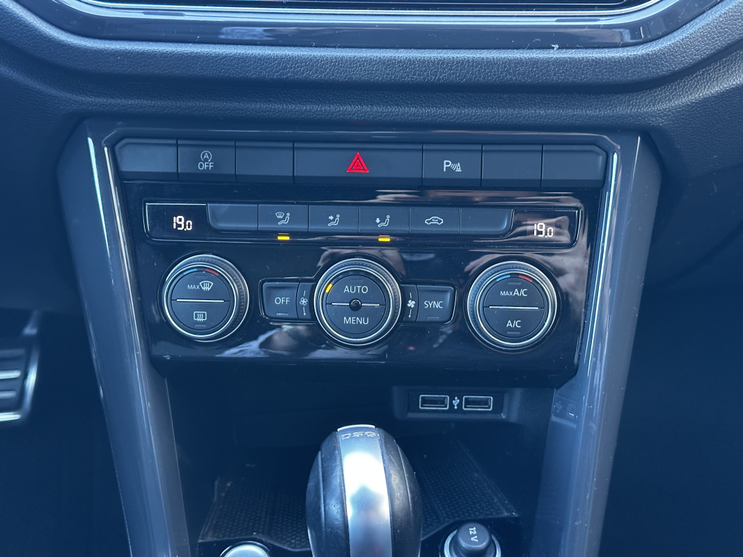 Volkswagen T-roc — 28