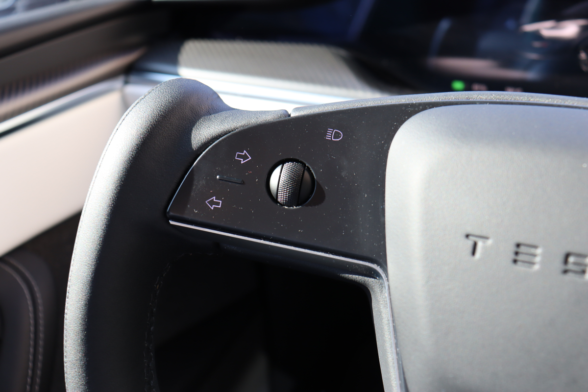 Tesla Model X — 10