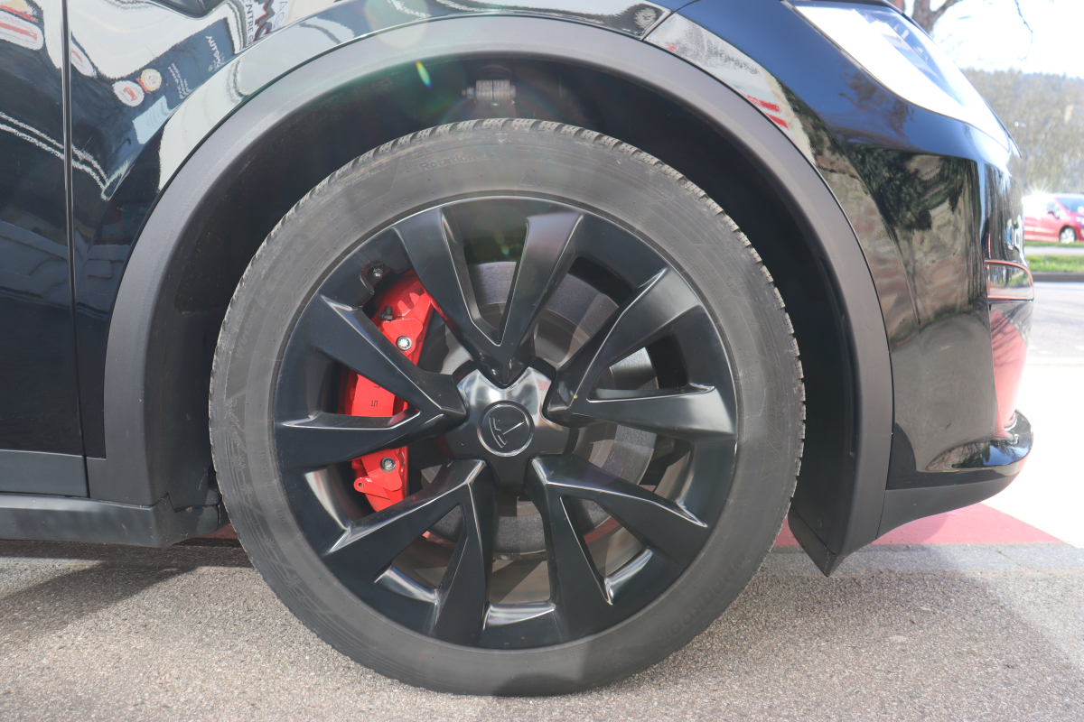 Tesla Model X — 29