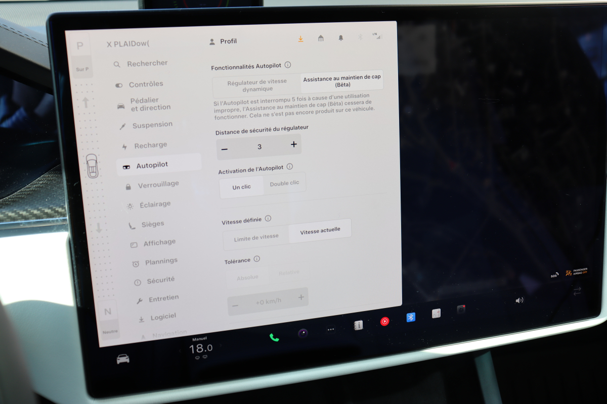 Tesla Model X — 32