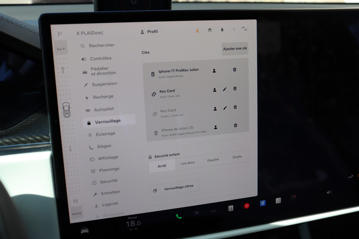 Tesla Model X — 34