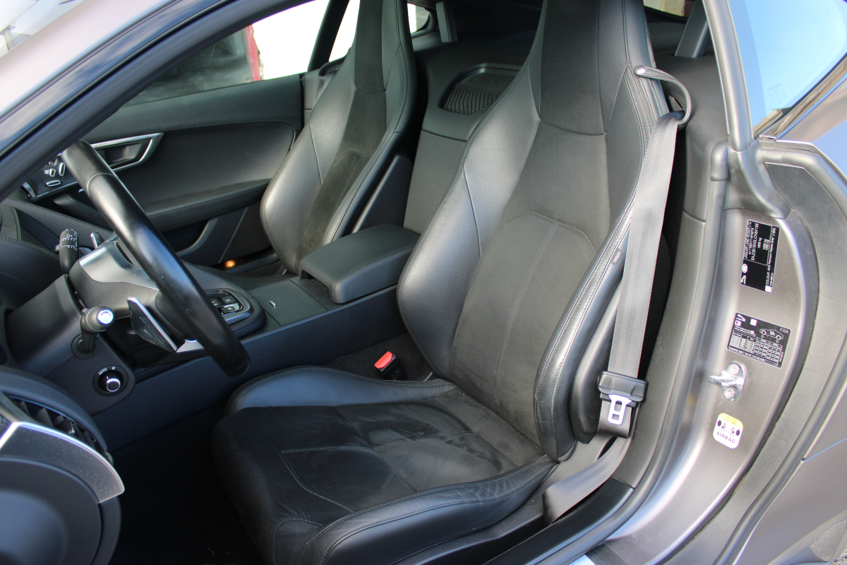 Jaguar F-Type — 11