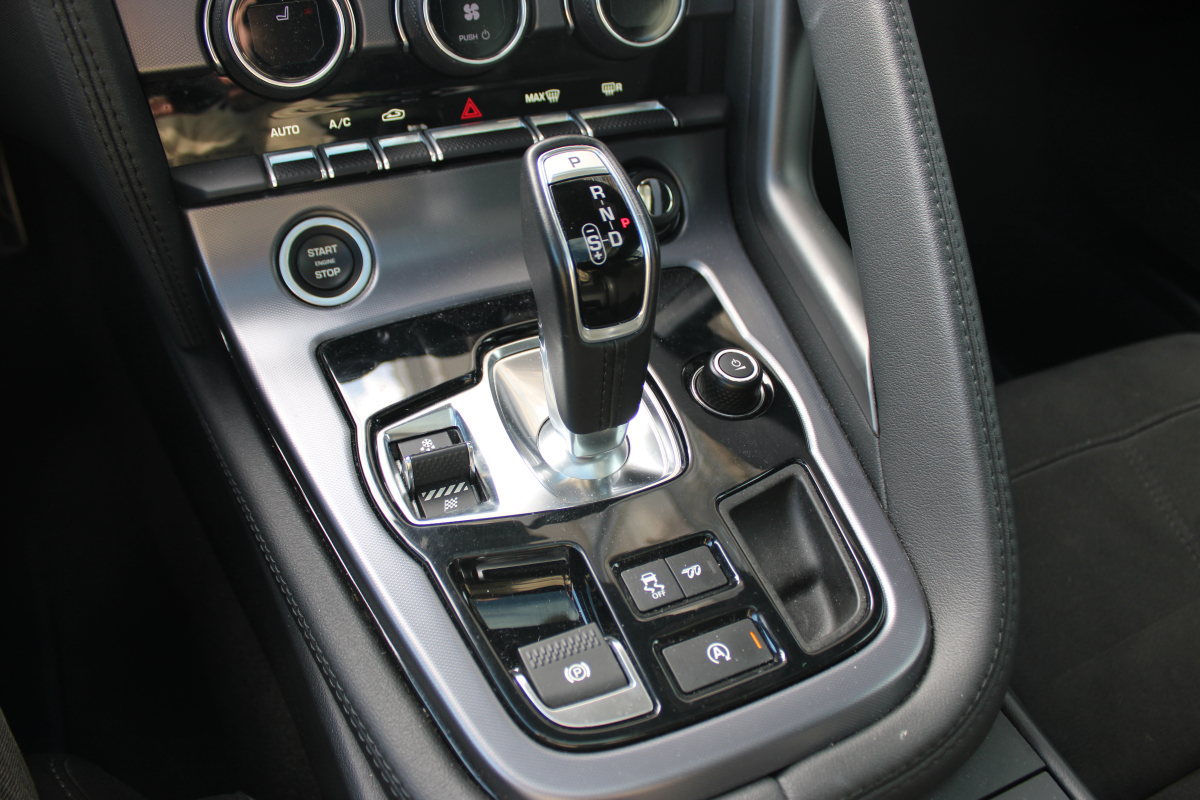 Jaguar F-Type — 14