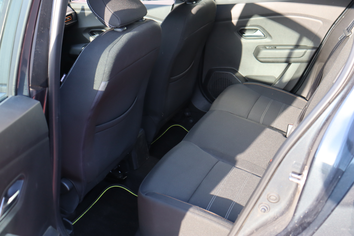 Dacia Sandero — 25