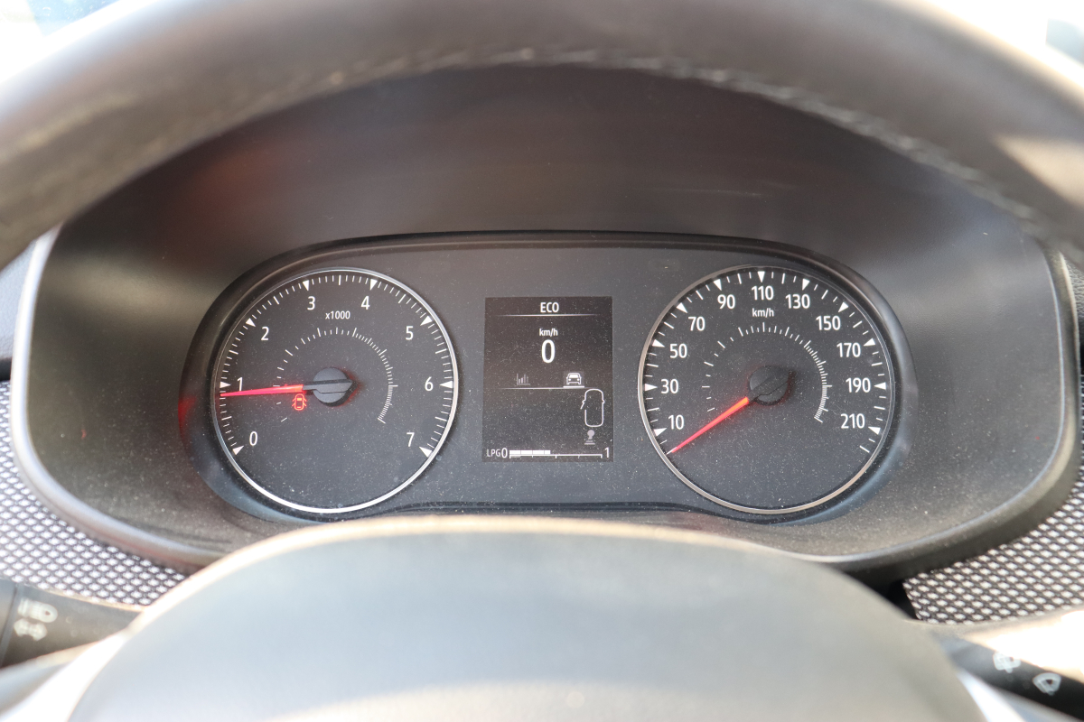Dacia Sandero — 16