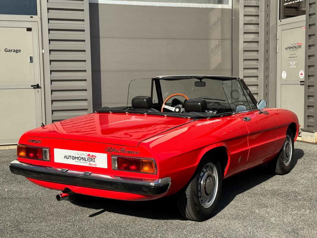 Alfa Romeo Spider — 9