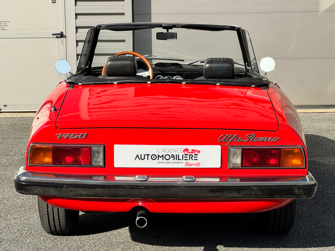 Alfa Romeo Spider — 8