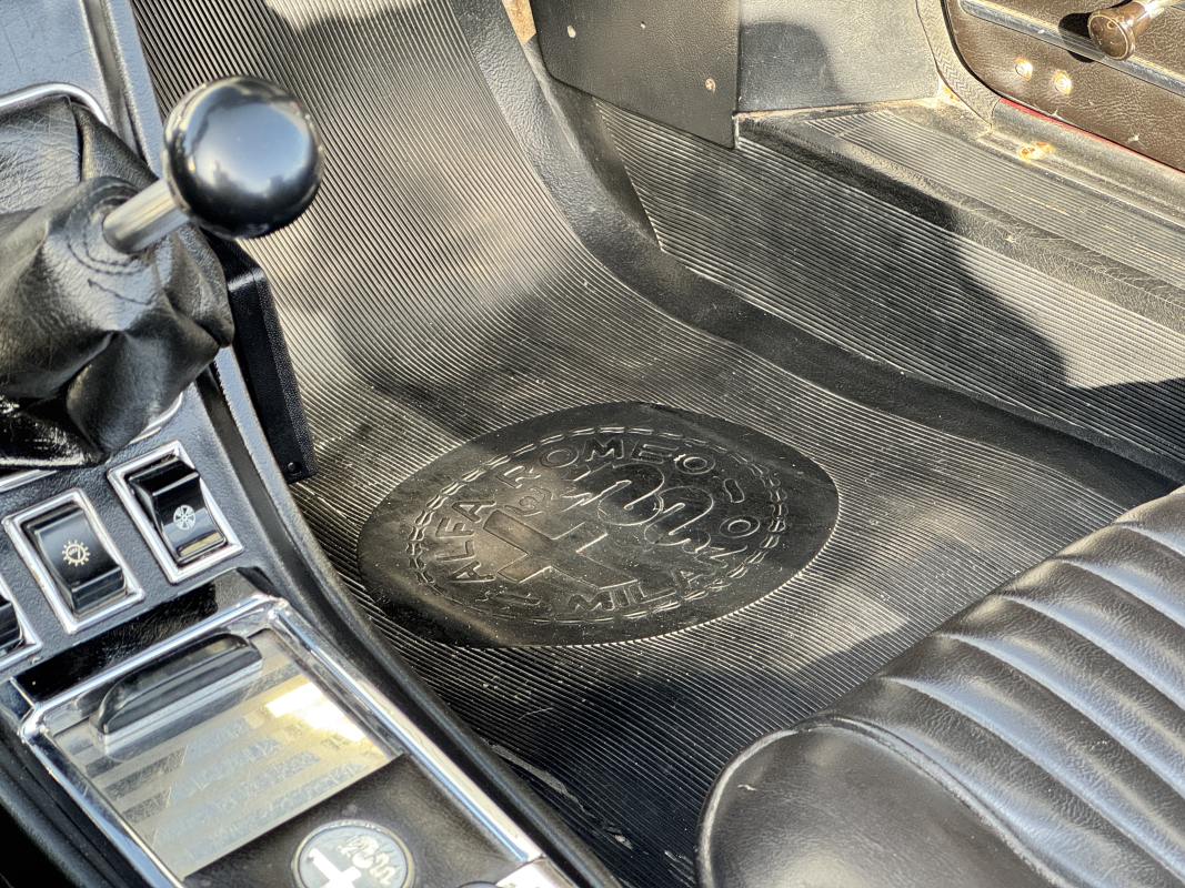 Alfa Romeo Spider — 22