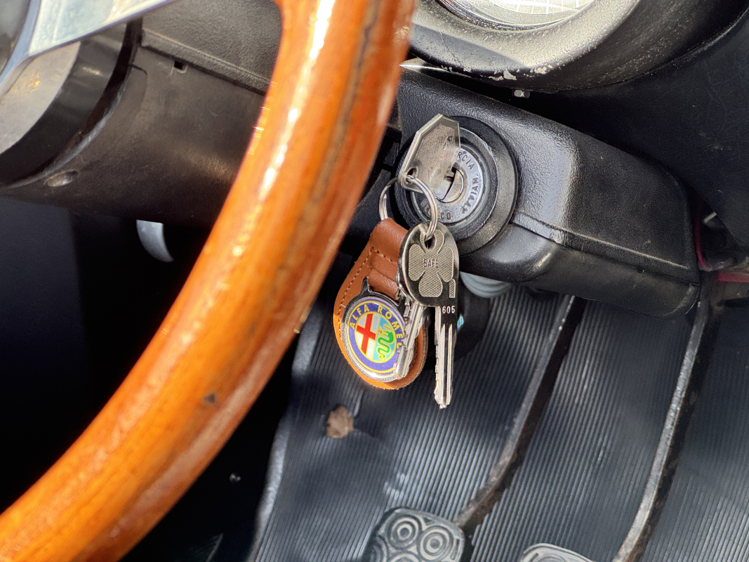 Alfa Romeo Spider — 17