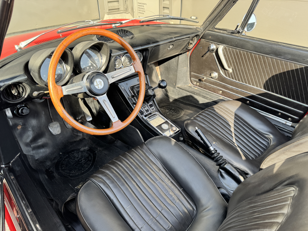 Alfa Romeo Spider — 10