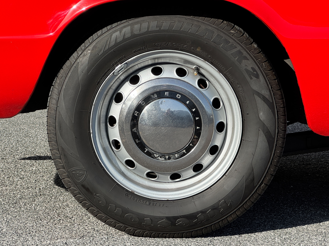 Alfa Romeo Spider — 37