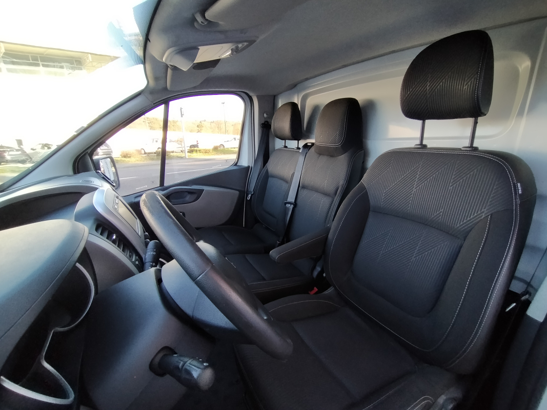 Renault Trafic — 9