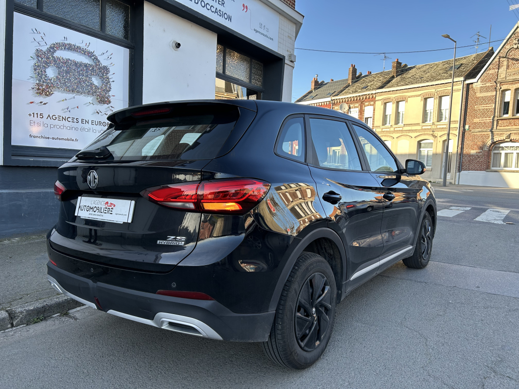 MG ZS — 13
