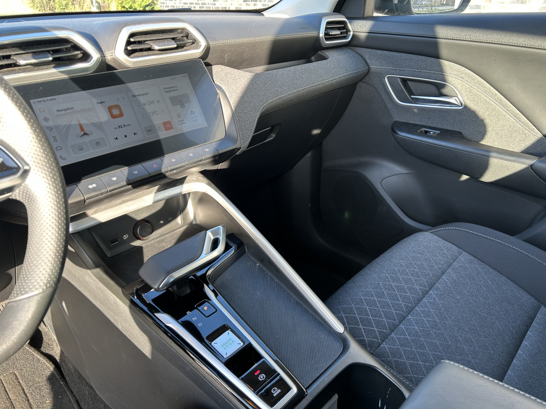 MG ZS — 25