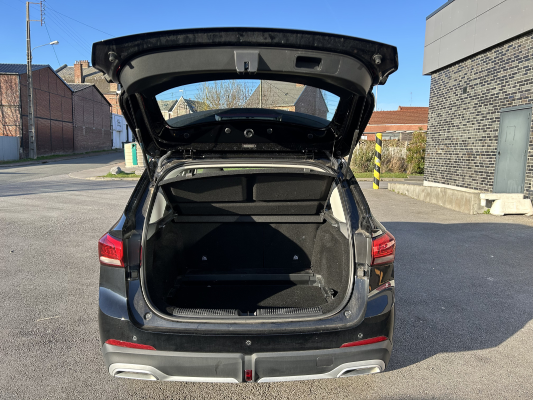 MG ZS — 32