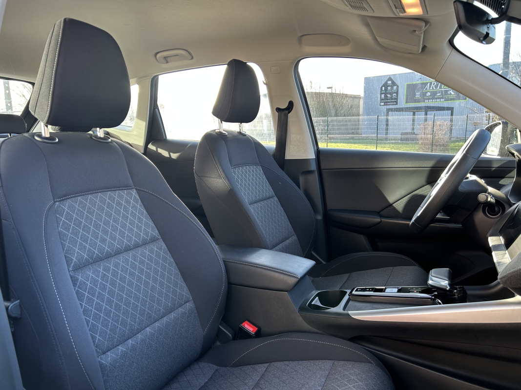 MG ZS — 38