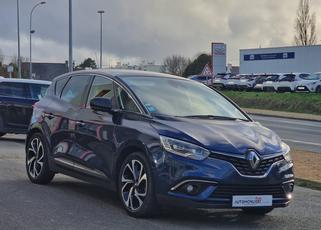 Renault Scenic — 4