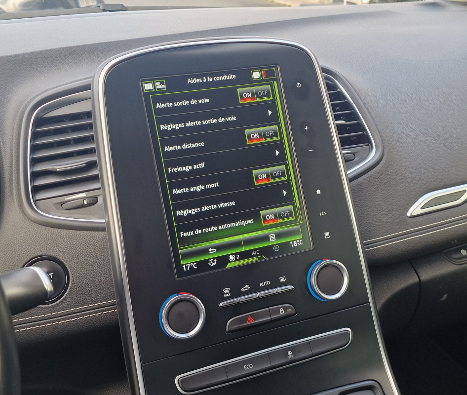 Renault Scenic — 14