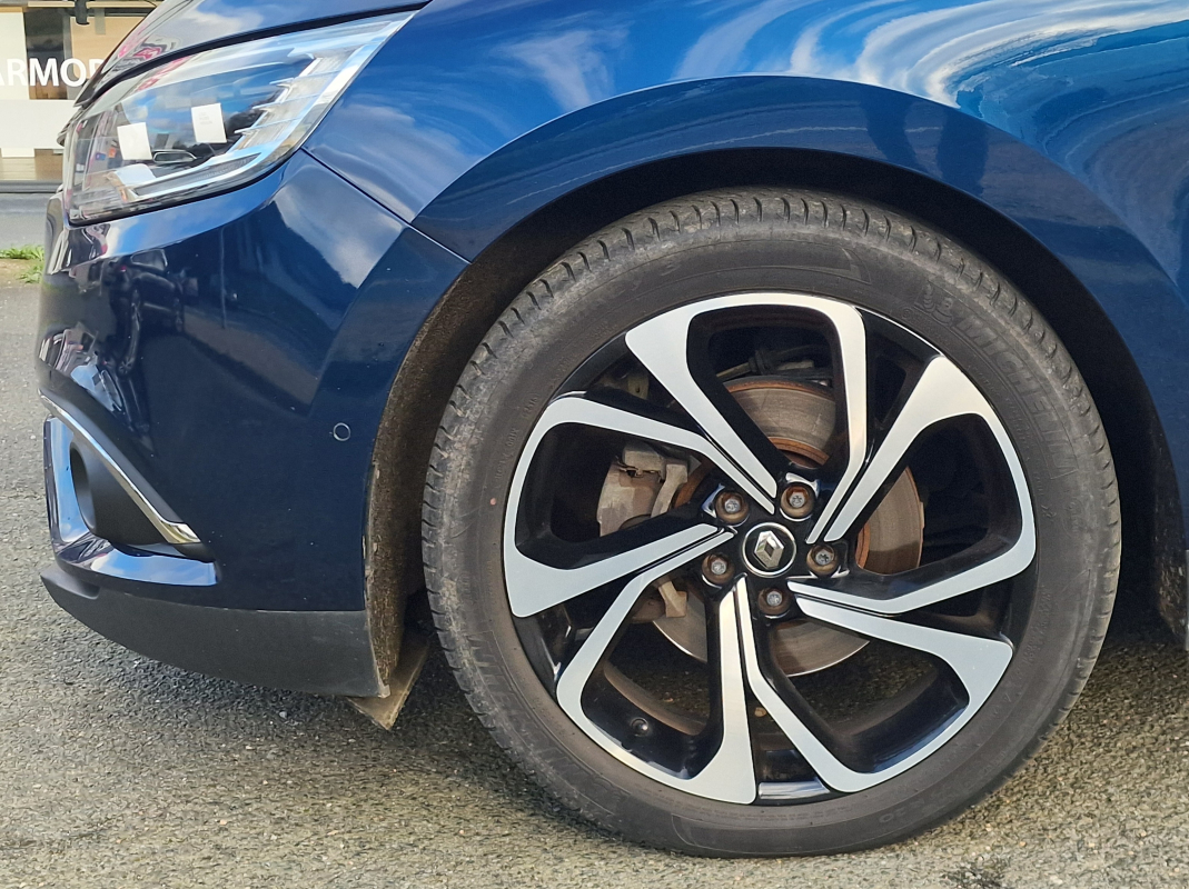 Renault Scenic — 21