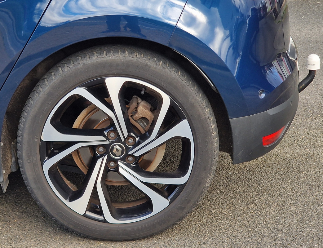 Renault Scenic — 24