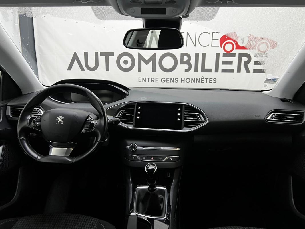 Peugeot 308 — 16
