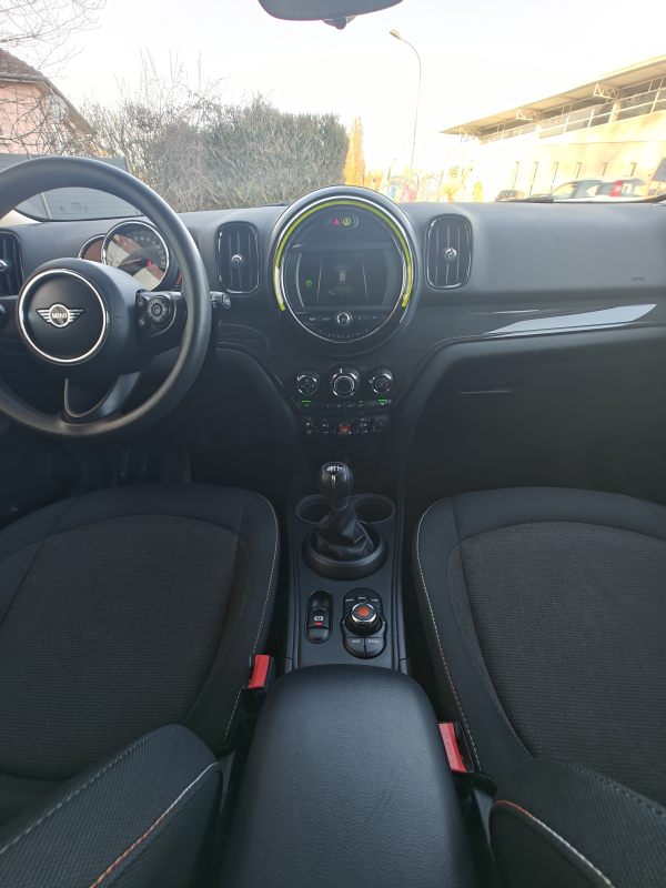 Mini Countryman — 20