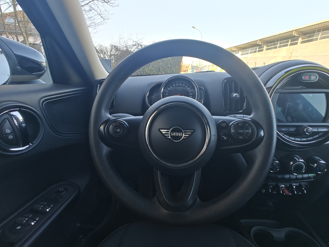 Mini Countryman — 19
