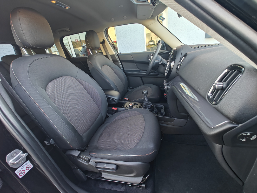 Mini Countryman — 15