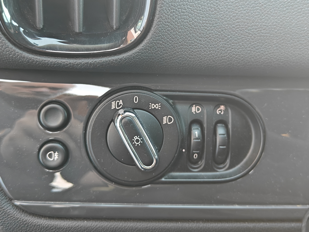 Mini Countryman — 32